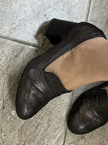 izabel: Izabelden baha alinib
temiz deridir
36razmer
2defe geyinilib — 2