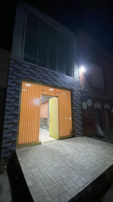ofis arendasi: Gəncə şəhərində Mərkəzdə İcra hakimiyyətinin qarşısındakı küçədə — 7