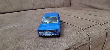 4 man Dəmir avtomobil – klassik VAZ 2106 (mavi rəng) - Miqyas