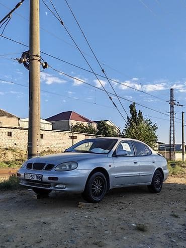 Daewoo Leganza: 2 l | 2002 il Sedan