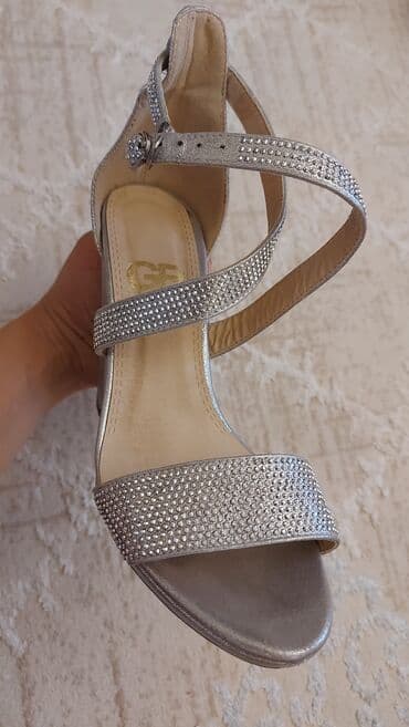 босоножки новые 36 размер: Размер: 37, цвет - Серебристый, Б/у — 3