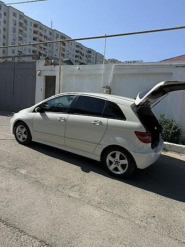 opel astra 2012 model: Mercedes-Benz B 200: 1.7 l | 2007 il Hetçbek — 5