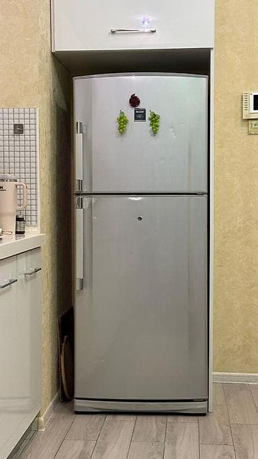 İşlənmiş 2 qapılı Sharp Soyuducu Satılır, rəng - Gümüşü lalafo.az -da İşlənmiş 2 qapılı Sharp Soyuducu Satılır, rəng - Gümüşü