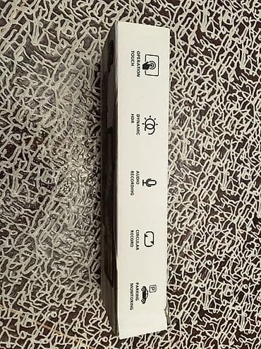 Видеорегистраторы: Güzgü tipli avtomobil videoregistratoru Xüsusiyyətlər: - İki kamera — 7