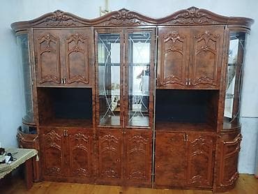 cerez: Klassik üslubda iri qonaq otağı divar dolabı/vitrin - Material: ağac — 1