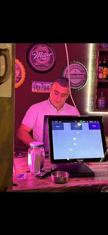 Asia: Salam hər vaxtınız xeyir sürücü işi axtarıram 18 ildi sürücüyəm 40 — 1