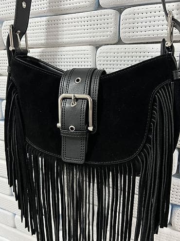 hesir canta: Qara rəngli çiyin çantası – püsküllü dizayn - Material: süet effektli — 5