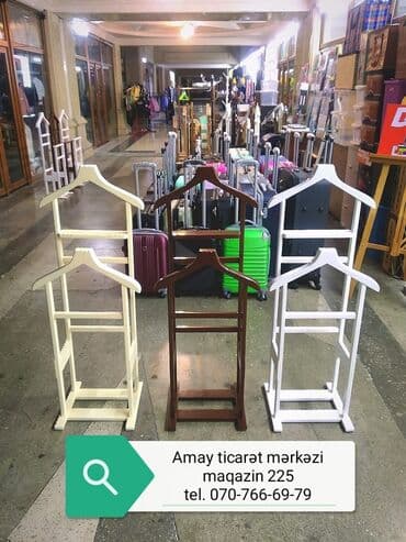 Süpürgələr və xəkəndazlar: Asılqan paltar asmaq üçün Ünvan AMAY ticarət mərkəzi ağ şəhər maqazin — 1