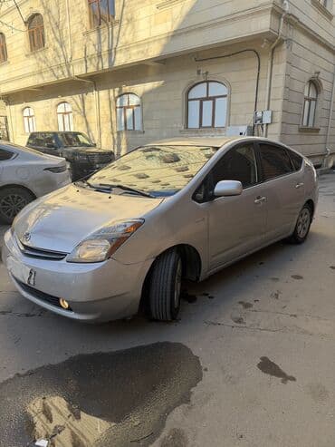 Toyota: Toyota Prius: 1.5 л | 2008 г. Хэтчбэк — 4
