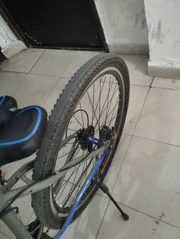 сколько стоит электровелосипед: Şəhər və yüngül off-road üçün çox yönlü dağ/trek velosipedi — 4