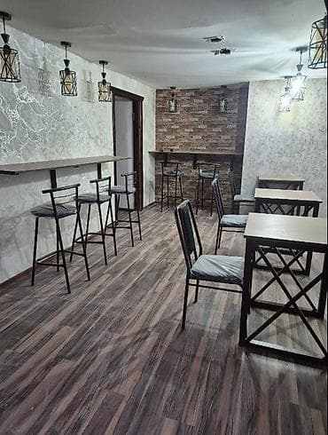 kafe stullari: Stullar ilə, Düz masa — 3