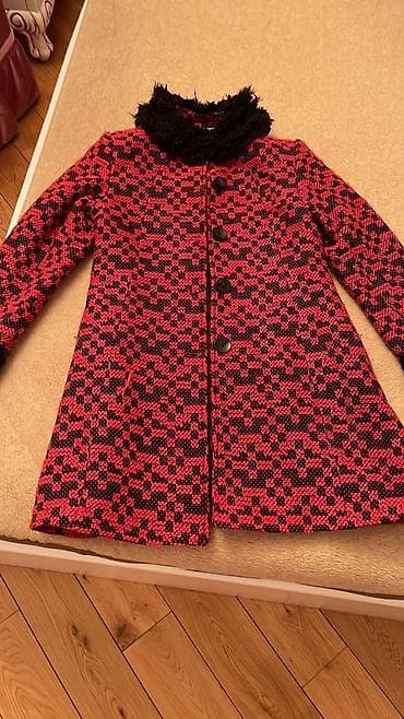 polis paltari usaq ucun: Panco 11-12 yas usaq paltosu. Ela veziyyetdedir — 2