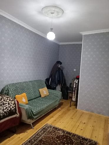kiredit evler: 1 otaqlı həyət evi – mətbəx-studiya və yataq otağı Tel: 0552838422 - — 10