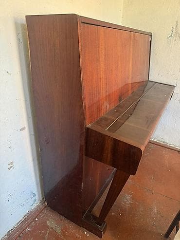 İdman və hobbi: Şaquli piano – “Belarus” markalı - Korpus: tünd qəhvəyi taxta finiş — 2