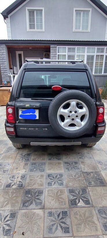 curuz: Land Rover Freelander – şəhər və off-road üçün çox yönlü kompakt SUV — 4