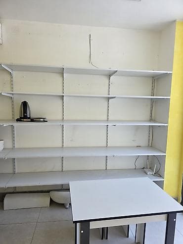 Полки: Divar tipli metal karkaslı rəf sistemi və iş masası Məhsul təsviri: - — 1