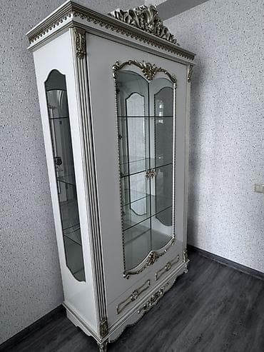 islenmis skaf: Şüşəli dolab vitrini — 3