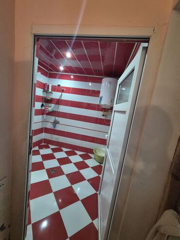 азербайджан недвижимость продажа: Kirayə ev verilir komunalni içində olmaq şərtiylə 200.man.tek — 4