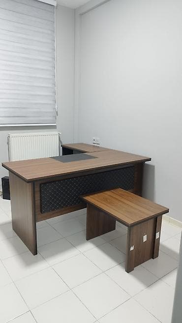 Ofis dolabları: Yeni, Müdir üçün, Künc masa — 1
