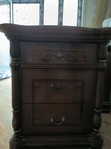 стол для кровати: Tumba — 1