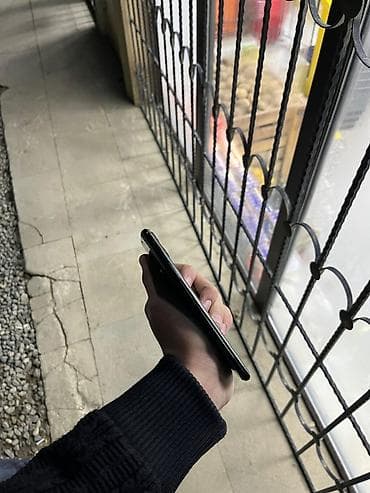 Proton: IPhone 11 Pro, Matte Midnight Green — 7