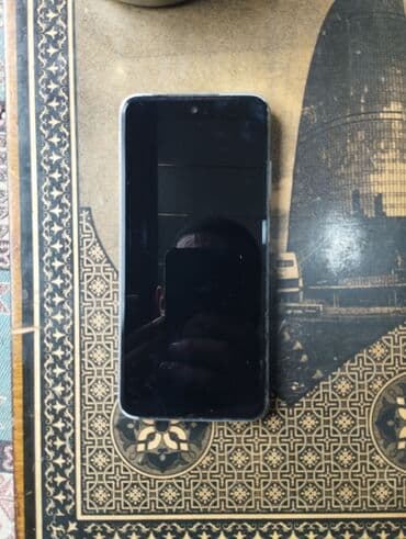 samsung not 10 pulus: Redmi smartfon - Rəng: ağ (arxa paneldə qara dairəvi metal/plastik — 1