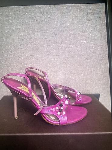 Məhsul: Qadın sandal/kabık - Rəng: Parlaq çəhrayı/fuşya - Model: Açıq — 1