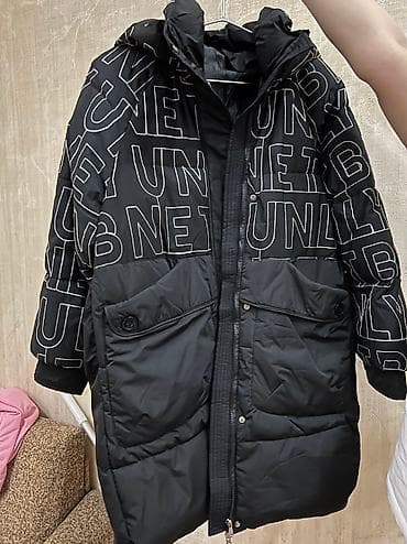 Paltolar: Kurtka yeni kimidir 3-4 defe geyinilib. 40-42-44 razmer oversize — 1