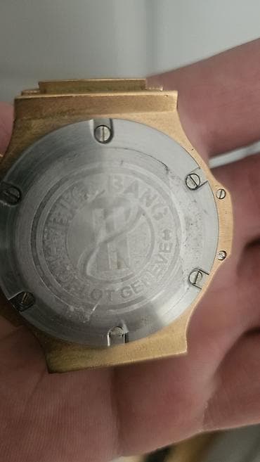 Şəxsi əşyalar: Hublot Big Bang tərzində kişi qol saatı - Korpus: qızılı tonlarda — 2