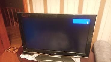 panel radiator: Sharp AQUOS LCD televizor - Ekran: təxminən 37–42" diaqonal, geniş — 2