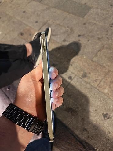 ayfon on bir: Samsung 64 GB, rəng - Qızılı, Sensor — 4