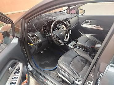Nəqliyyat: Kia Pride: 1.4 l | 2013 il Hetçbek — 9