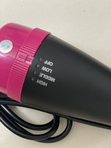 saç qurudan: Fen yenidir. İşlenmeyib. Saçı qurudur ve uklatka edir. 1000w gücü — 3