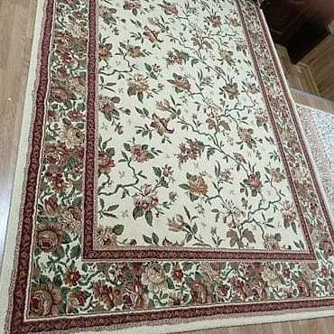 xalç: Klassik üslubda çiçək naxışlı xalça - Rəng palitrası: krem fon — 1