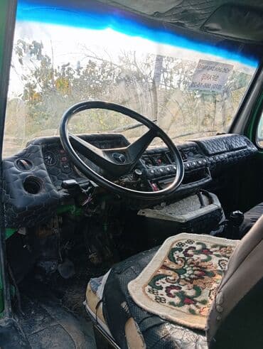 su getiren masinlar: Yükdaşıma xidməti – yaşıl rəngli iri həcmli yük mikroavtobusu - Uzun — 6