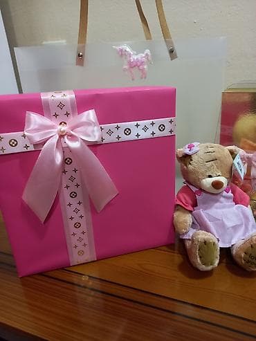 İstənilən qutuların hədiyyəlik yığılması şokolad qutuları sifariş — 2