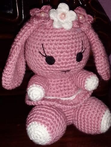 meyvə tərəvəz satışı: Əl işi toxunma gul bir ədədi 3manat kukla 15manat — 3