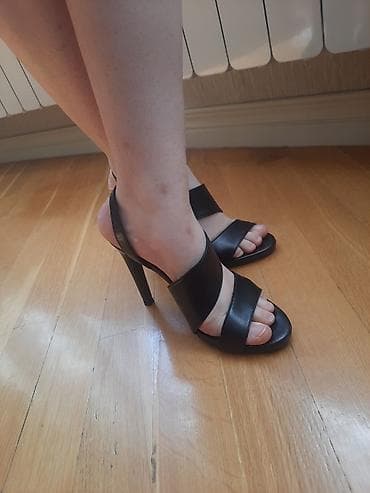 Basanoşka və səndəllər: Ölçü: 37, rəng - Qara, İşlənmiş — 2