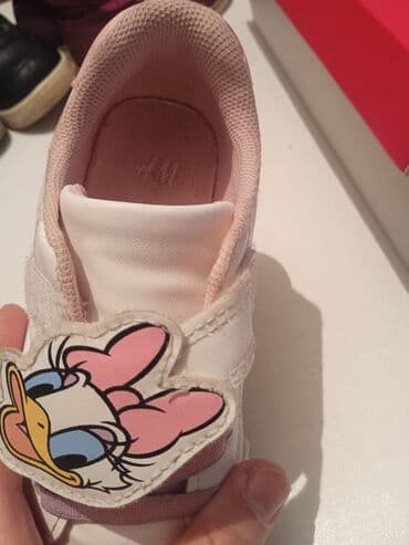 Dəstlər: H&M x Disney uşaq idman ayaqqabısı - Model: Daisy Duck temalı - — 2