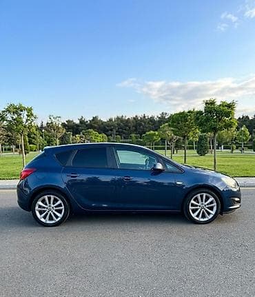 opel val: Opel Astra: 1.4 l | 2010 il 243000 km Hetçbek — 2