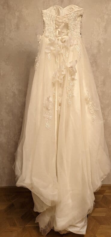 elçilik paltarı: 1 dəfə qeymişam
4 saat — 3