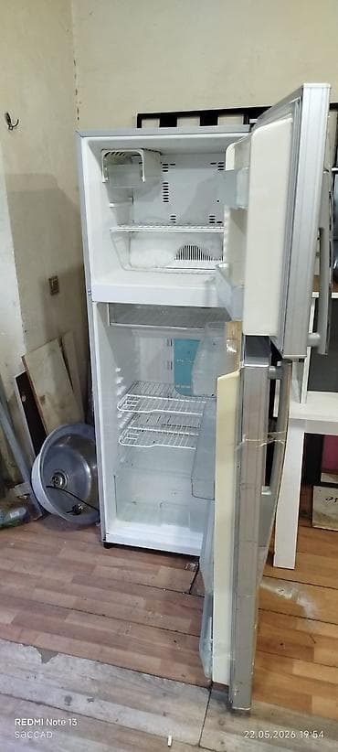 soyducular: İşlənmiş 2 qapılı Toshiba Soyuducu Satılır, Dolab içi — 3
