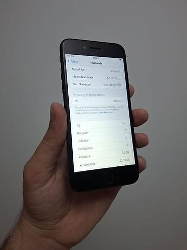 iphone 70: IPhone 7, 32 GB, Qara, Barmaq izi — 4
