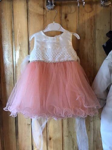 Uşaq üçün bayramlıq paltar - Model: qolsuz, dairəvi yaxalı - Üst