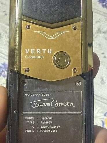 nokia e90 communicator: Vertu rəng - Qızılı, Düyməli — 8