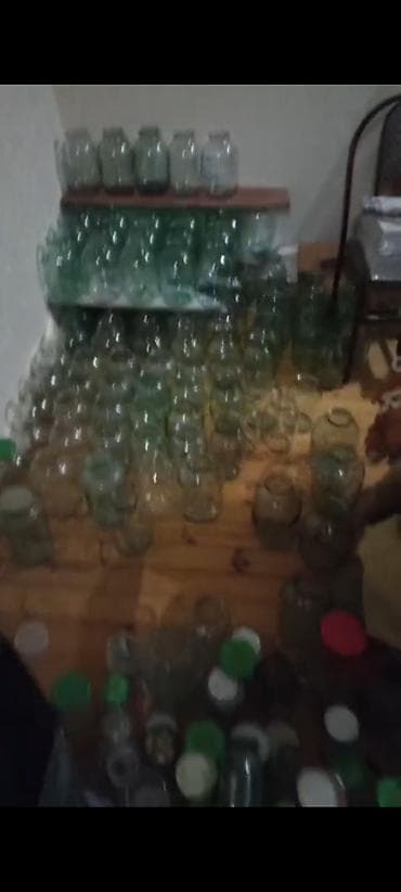 banka alıram: Şüşə bankalar – müxtəlif ölçülərdə toplu 3 litrlik – 0.30 AZN (30 — 1