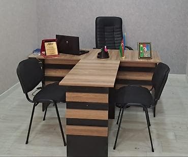 Yeni, Müdir üçün, Dördbucaq masa