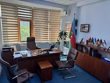 sac stolu: Ofis mebel dəsti – klassik qəhvəyi ağac fakturalı Tərkibi: - İş — 4