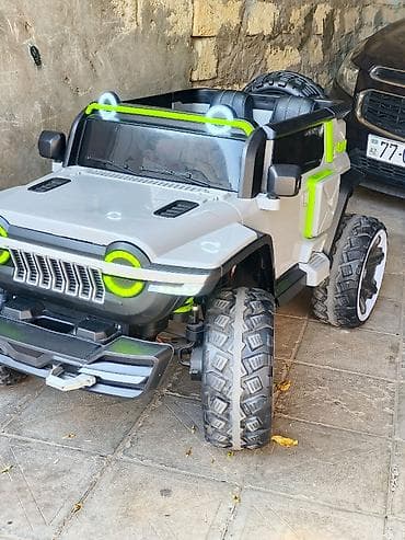 elekt: Salam dostlar, qorduyunuz bu avtomobil FJ cruzer modeli probeqi 10defe — 10