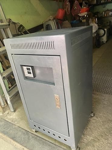 Metal korpuslu sənaye tipli elektrik təbzimləyicisi (stablizator) — 2